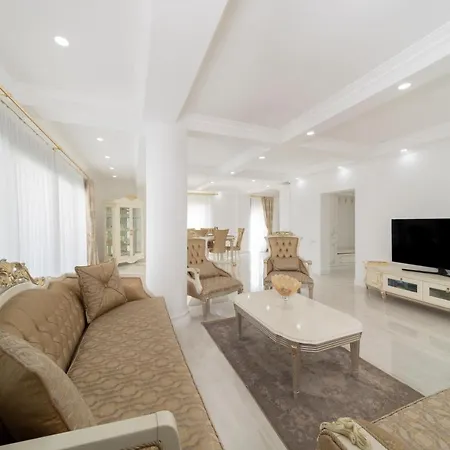 Villa Brand New With Full Amenities Kemer