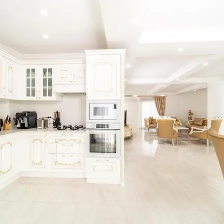 Villa Brand New With Full Amenities *